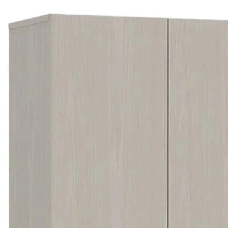 Garde-manger ou placard de rangement en bois gris clair